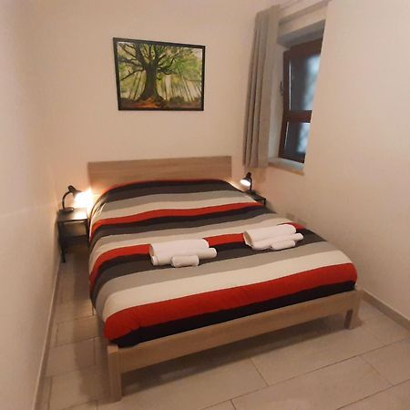 Comfy&Cozy Flat In Fiumicino Center Exterior foto