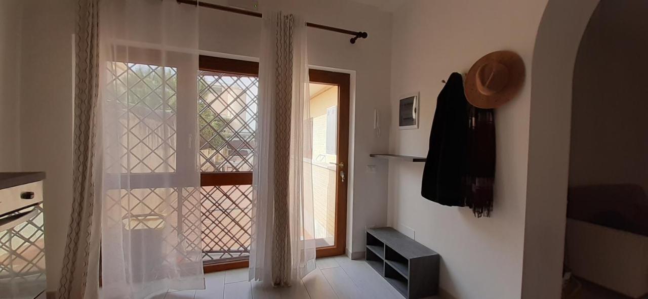Comfy&Cozy Flat In Fiumicino Center Exterior foto