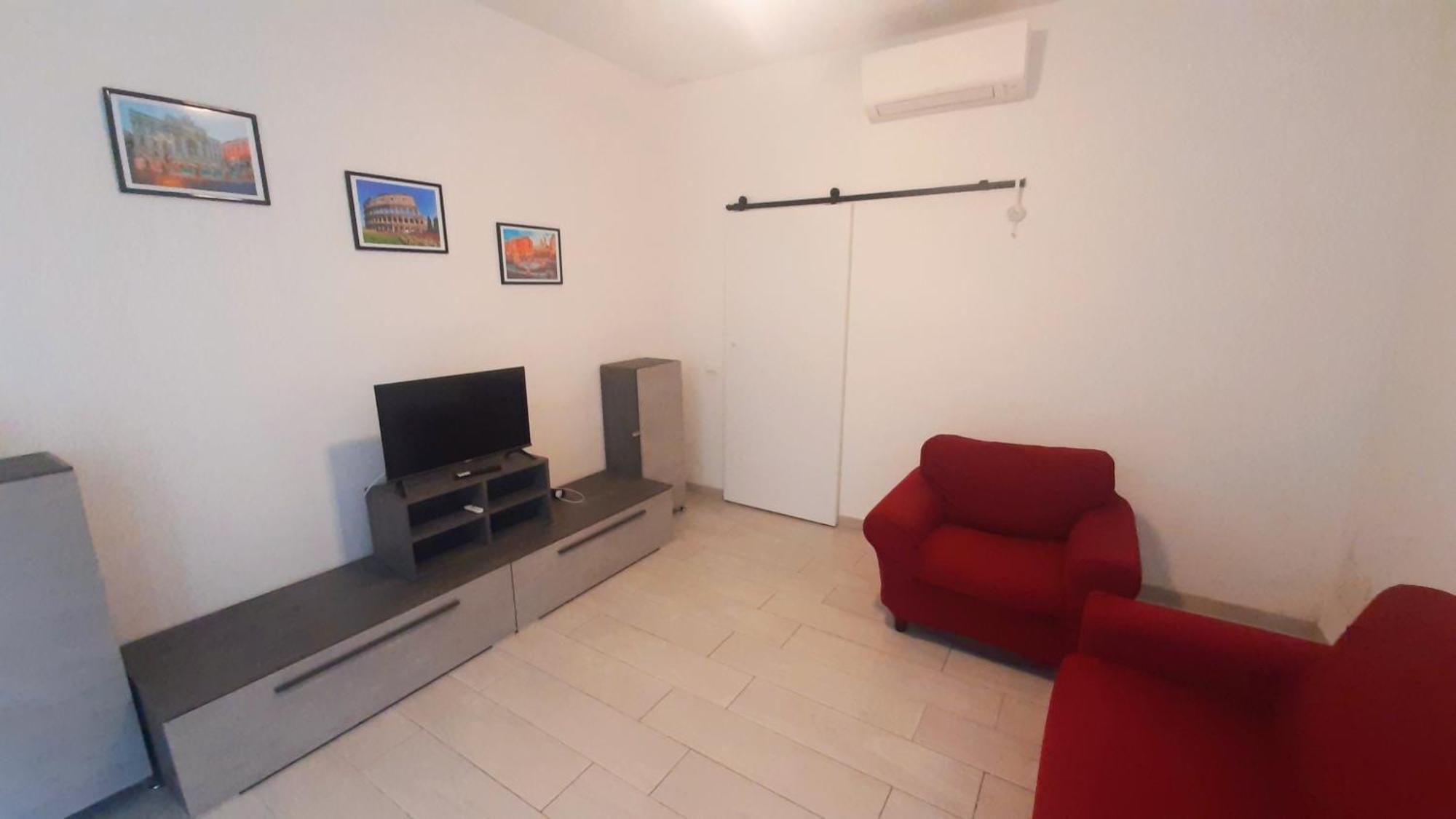 Comfy&Cozy Flat In Fiumicino Center Exterior foto